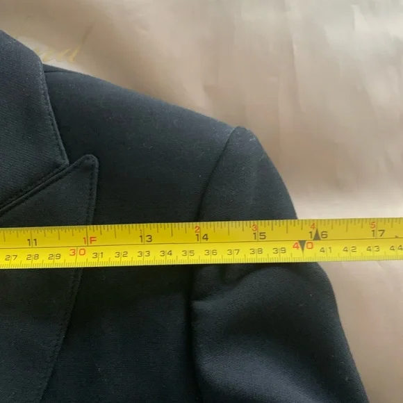 Absolutely gorgeous Burberry military jacket! 100% authentic - Picture 11 of 16